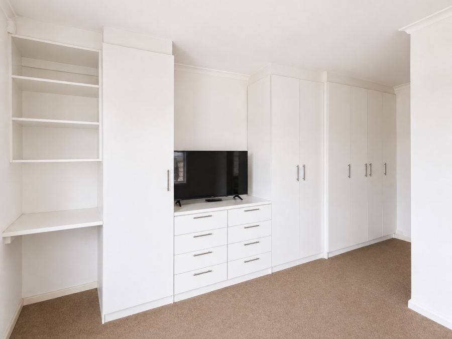 3 Bedroom Property for Sale in Silversands Western Cape